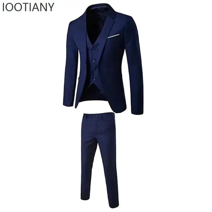 Costume d'affaires décontracté