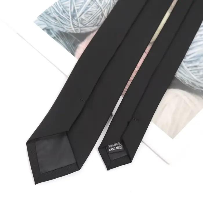 Cravate en coton noir solide pour hommes