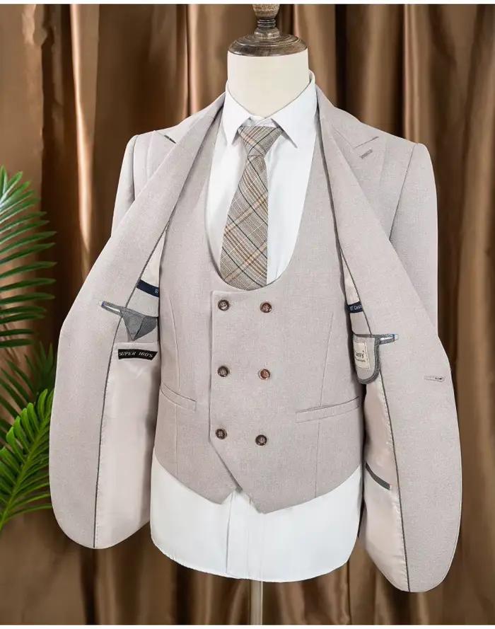 Costumes élégants pour hommes