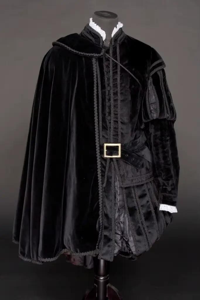 Costume élisabéthain Tudor pour homme, haut, shorts, manteau et ceinture, tenue Renaissance noire avec cape pour hommes, costumes historiques ocasions spéciales