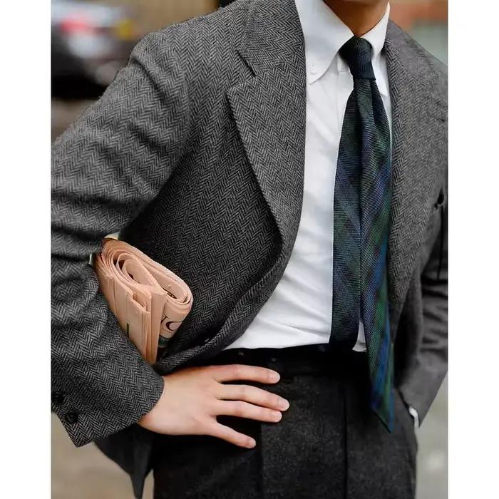 Veste de costume homme à chevrons élégant pour mariages et événements formels confortables et personnalisables