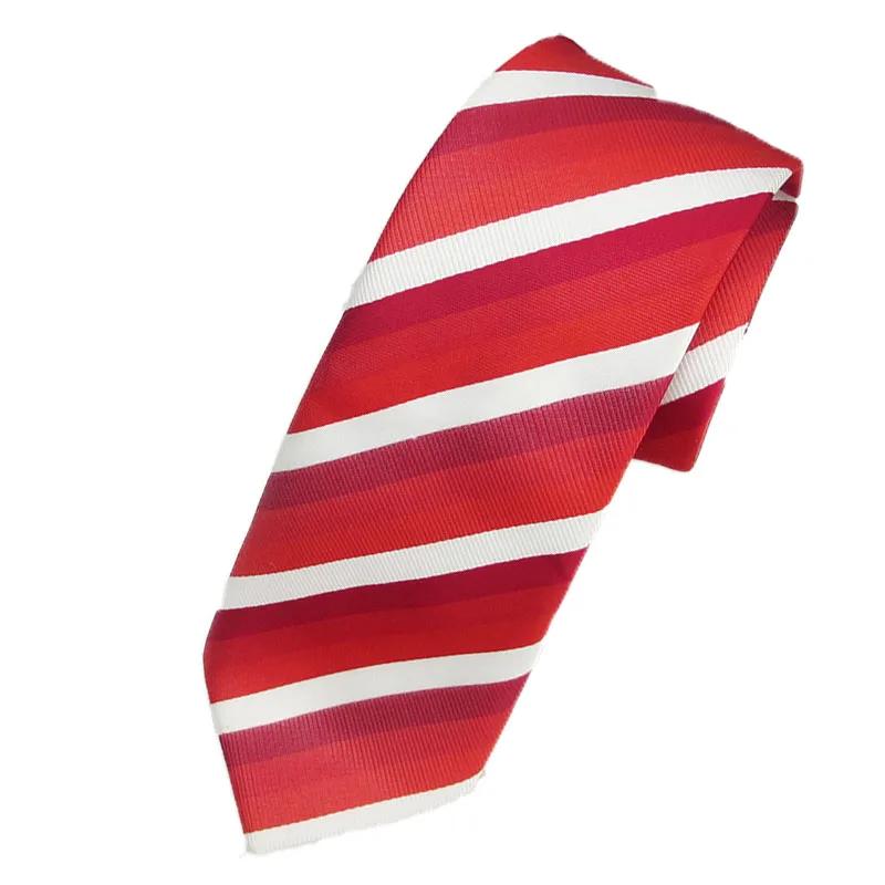 Cravate rouge pour hommes élégant