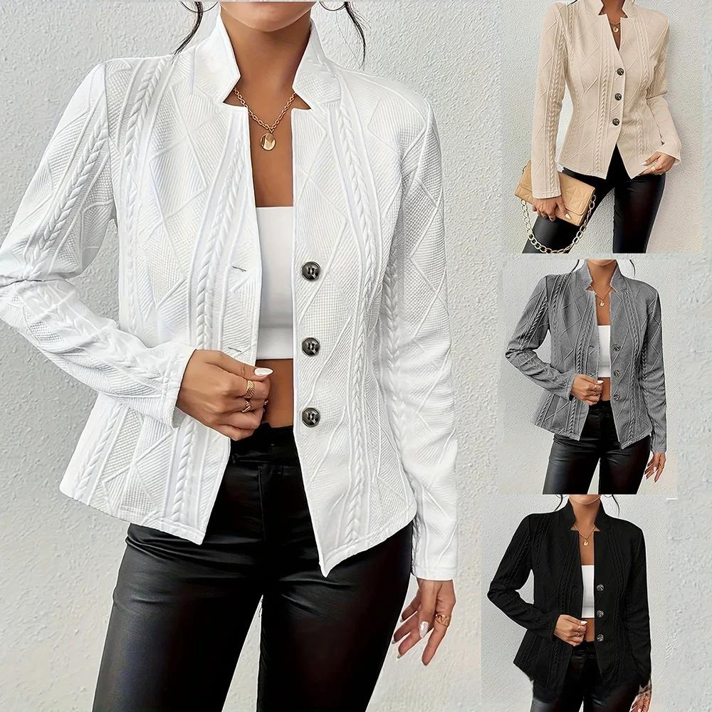 Blazer court boutonné à motifs