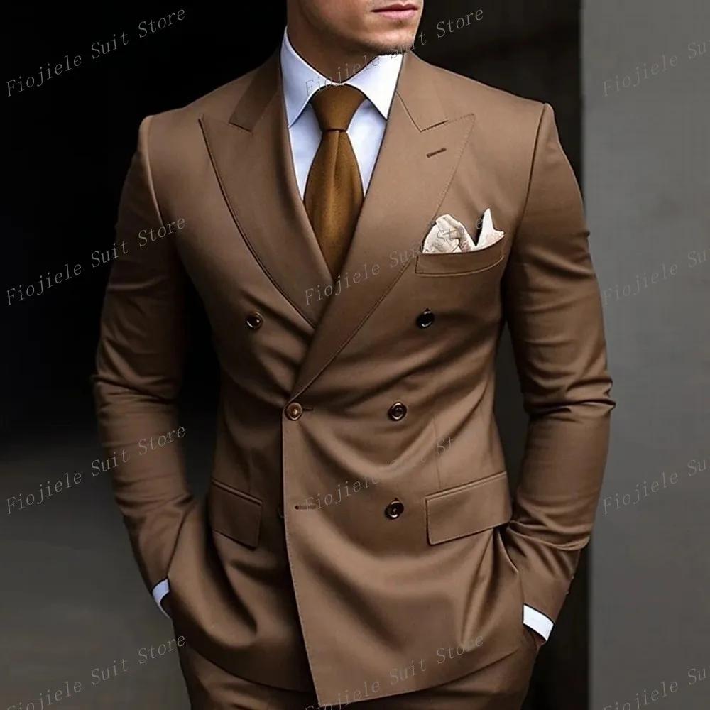 Smokings blancs et noirs pour hommes d'affaires