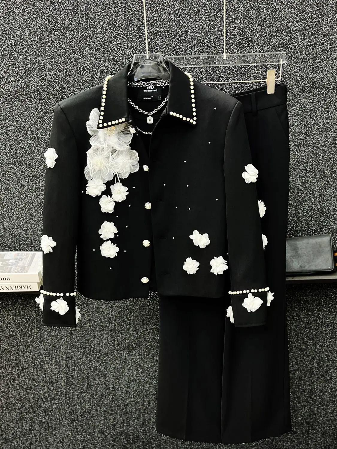 Veste à revers avec des Appliques de fleurs pour homme