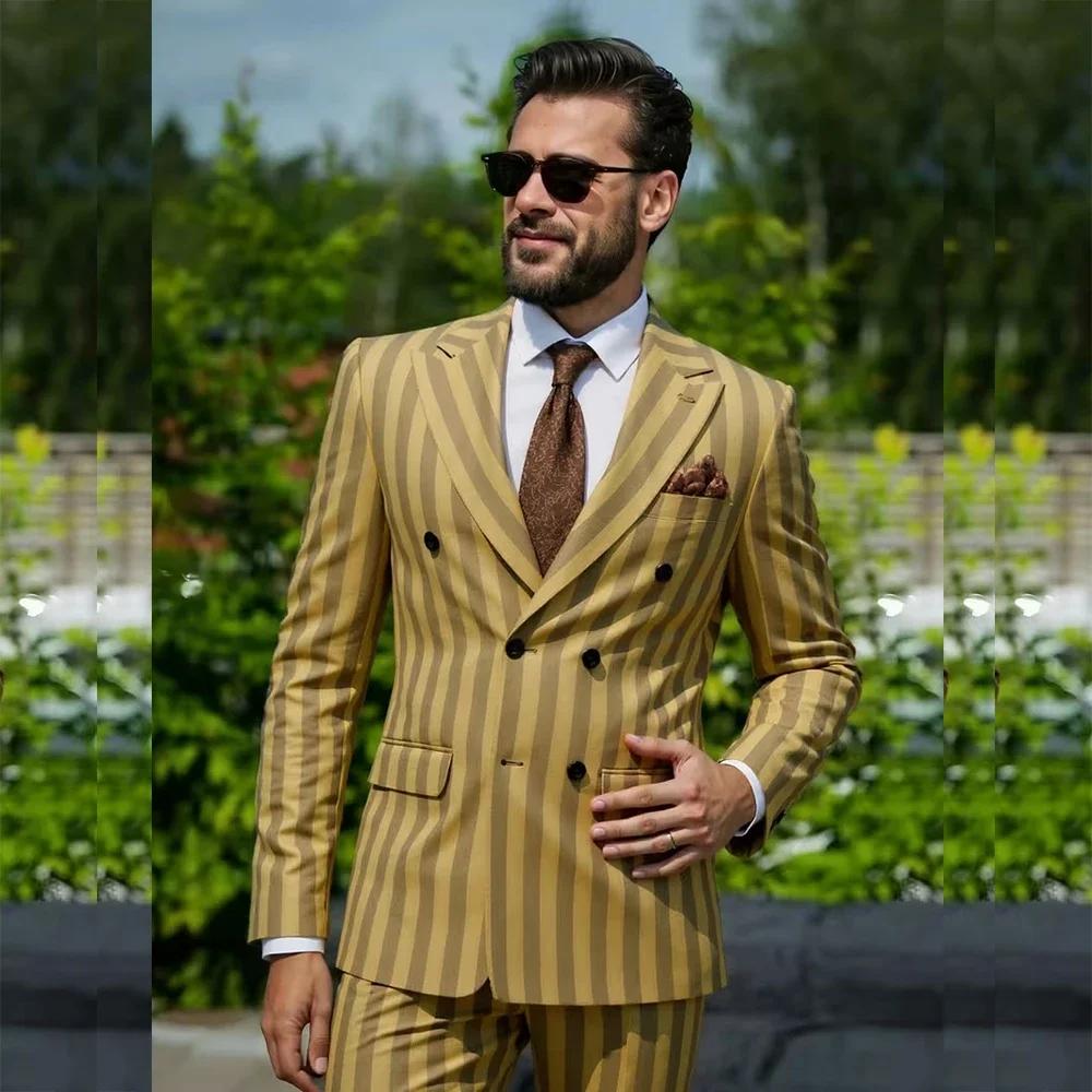 Costume jaune à larges rayures pour hommes
