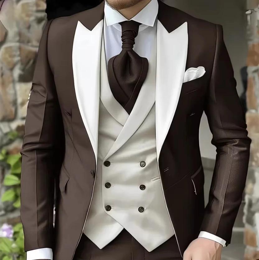 Men Suit White Classic 3 Pieces Wedding Suits Set Fashion Men Business Tuxedo Peaked Lapel Groomsmen Blazer Pants Vest