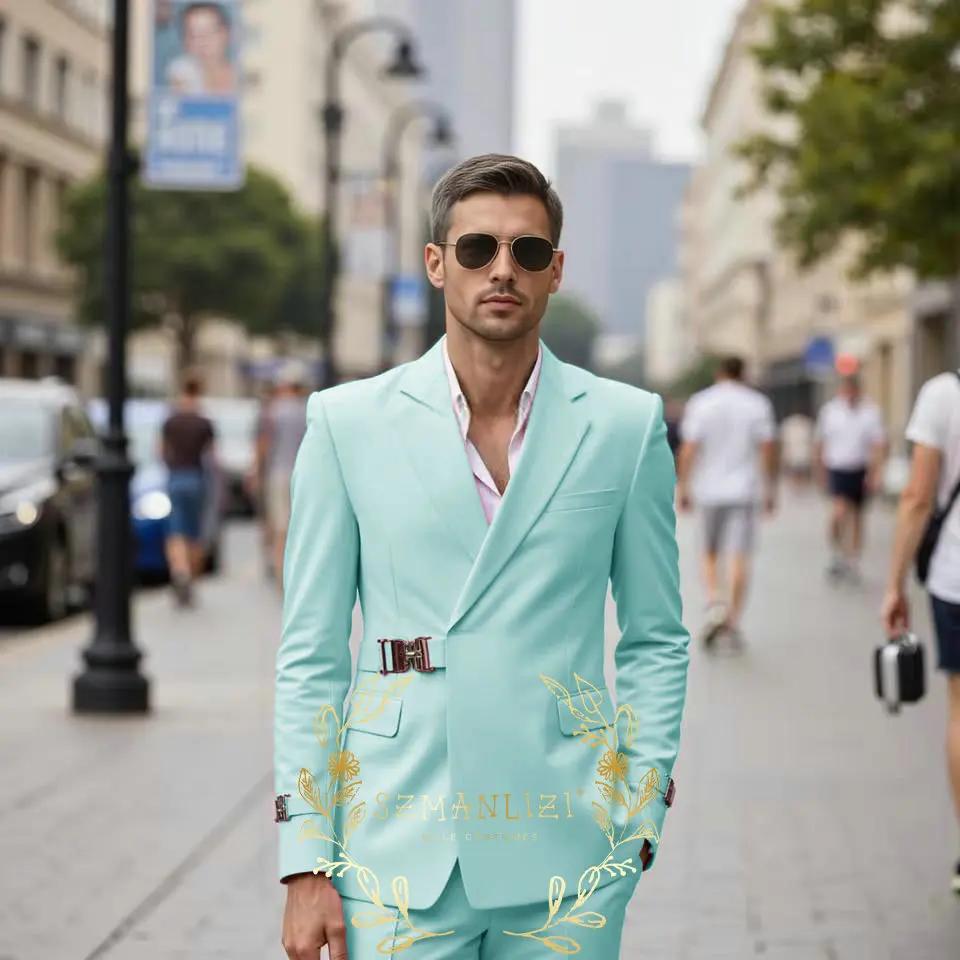Costumes rose pour hommes
