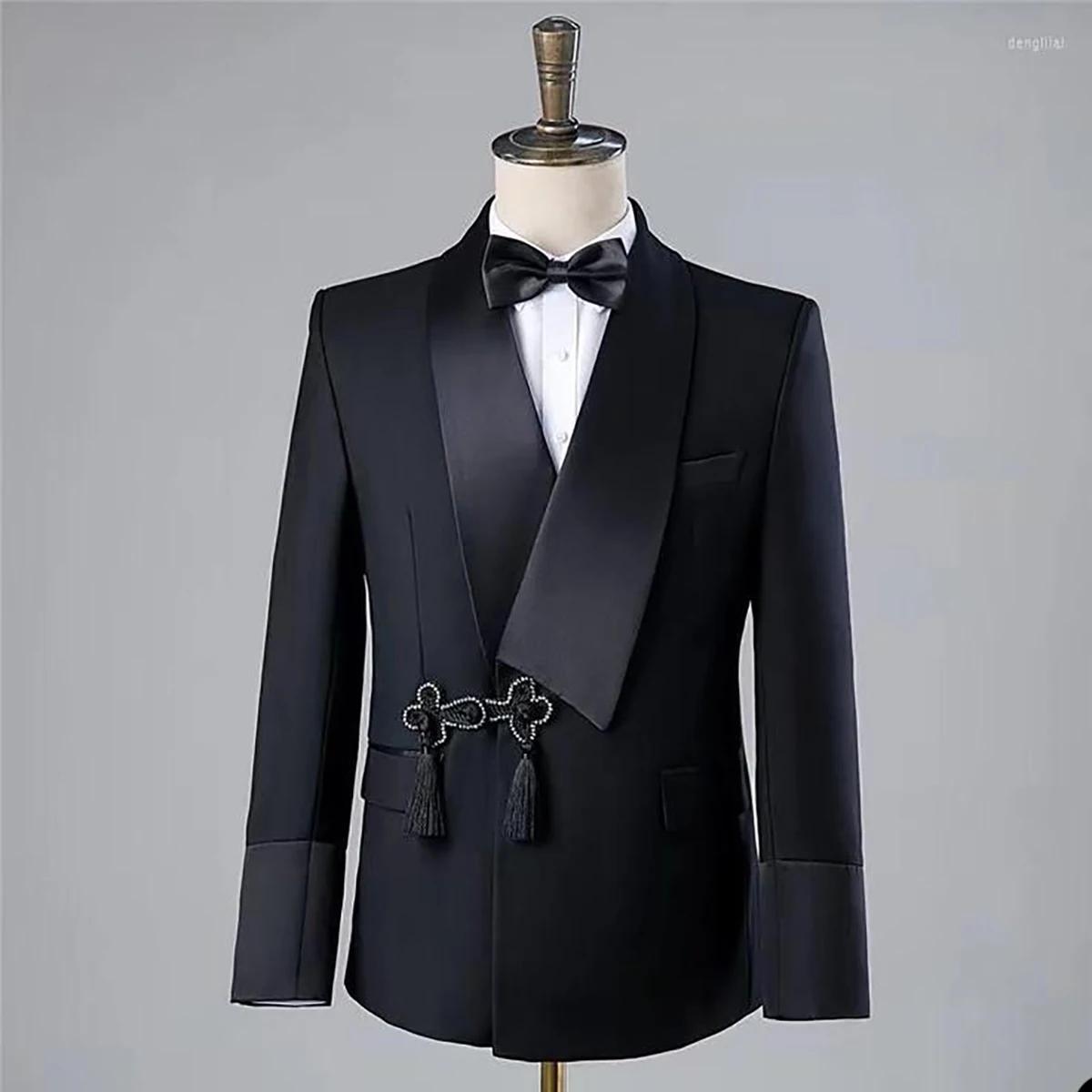 Costume moderne pour hommes