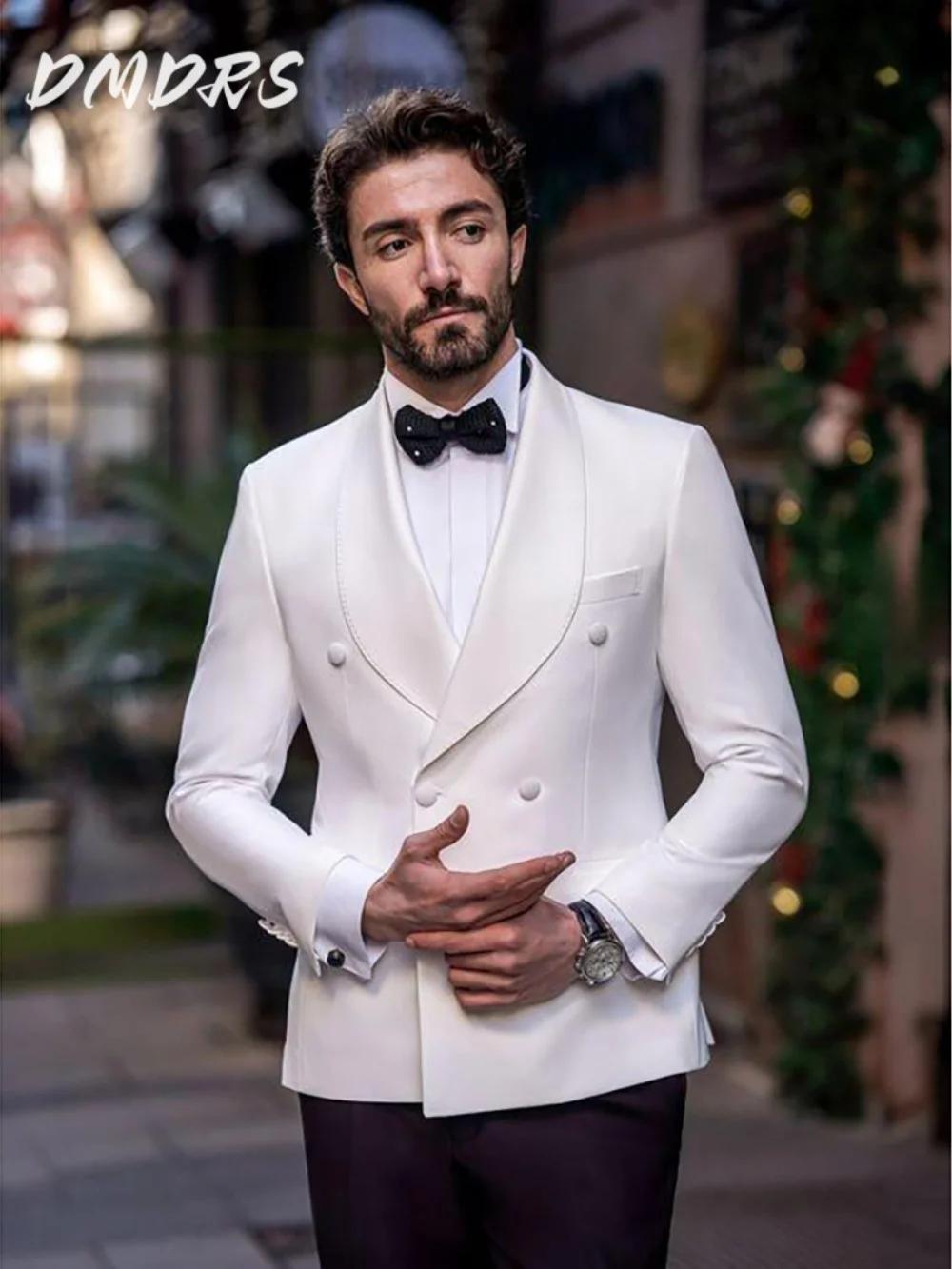 Beau costume blanc pour hommes