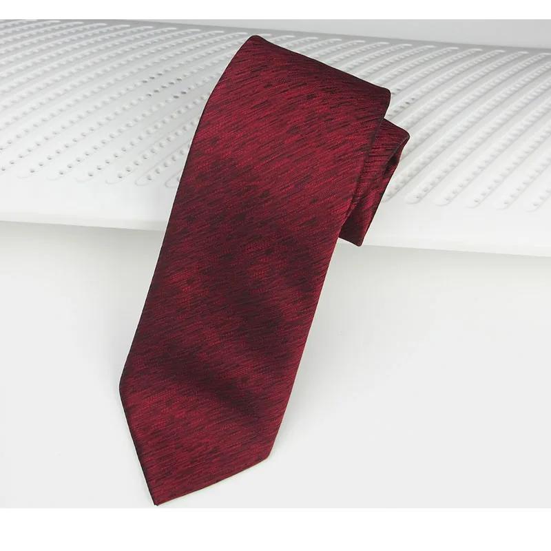 Cravate rouge pour hommes élégant