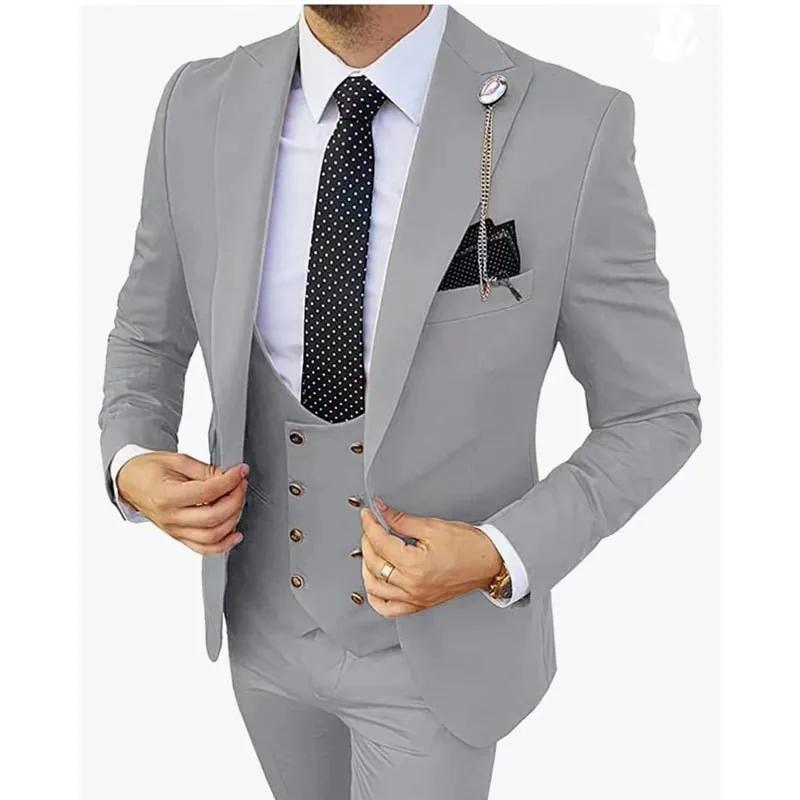 Vêtements pour hommes de créateurs italiens