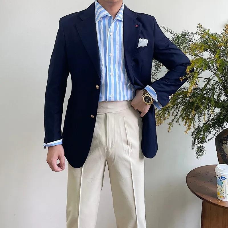 Blazer croisé pour homme à revers pointus et boutons dorés
