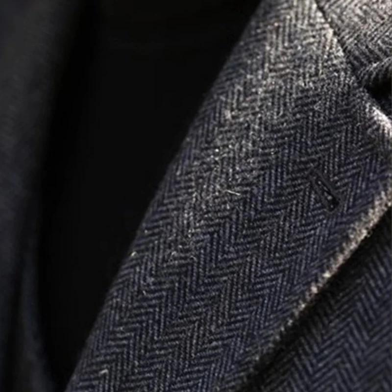 Costume en laine gris foncé épais et lourd pour homme