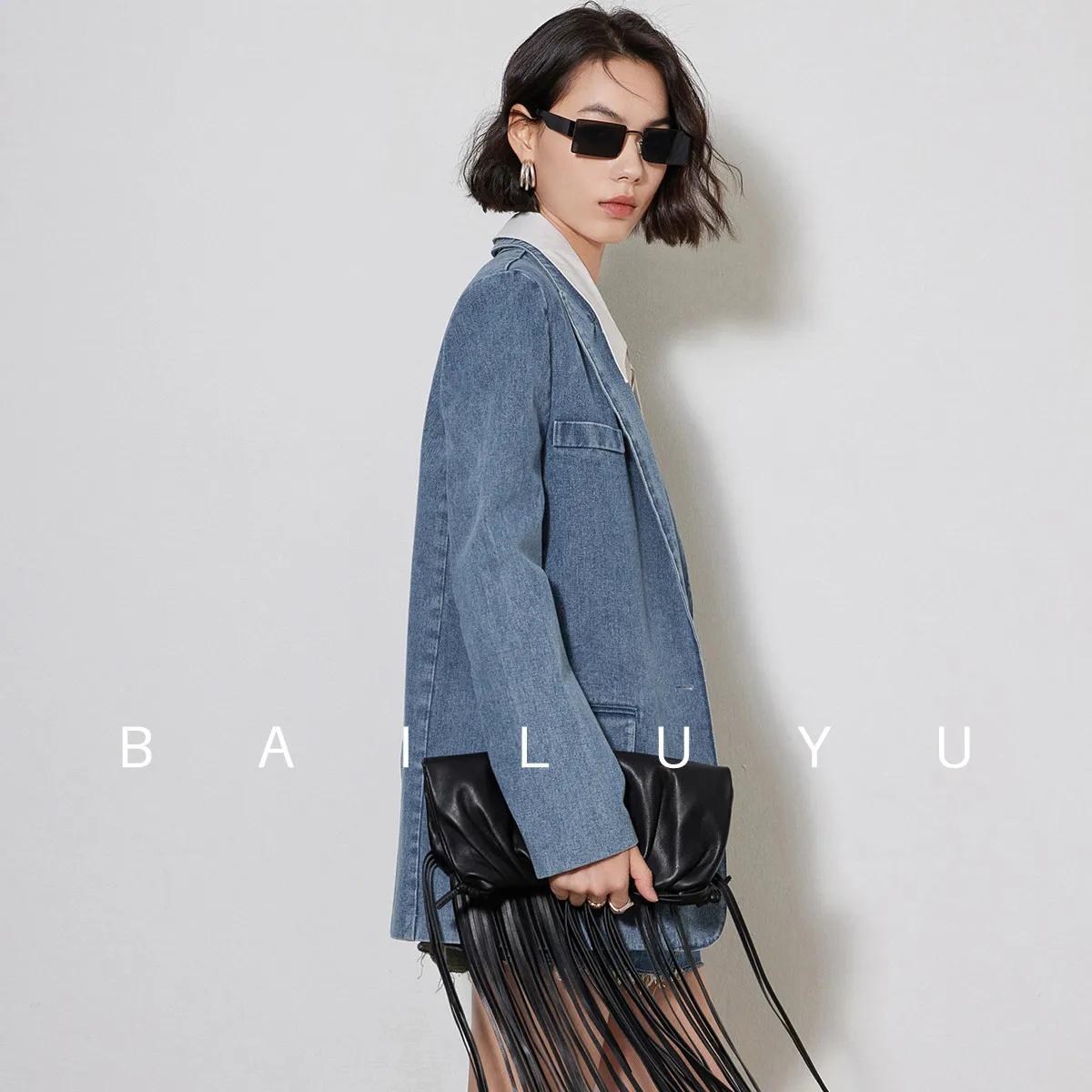 Modiis Yao-Blazer en denim imbibé de style rétro