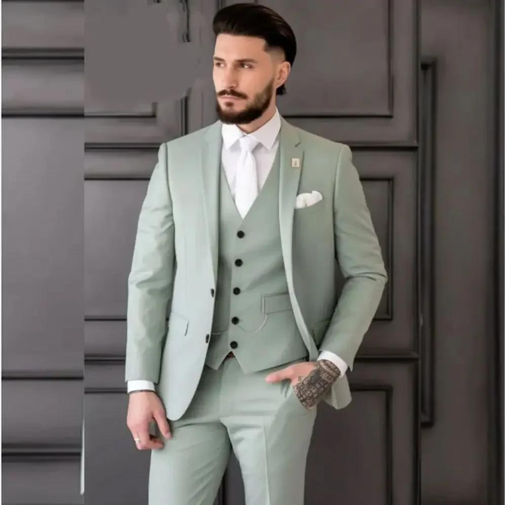 Costume Homme Vert Sauge Élégant 3 Pièces : Veste, Gilet et Pantalon Coupe Slim Sur Mesure pour Mari