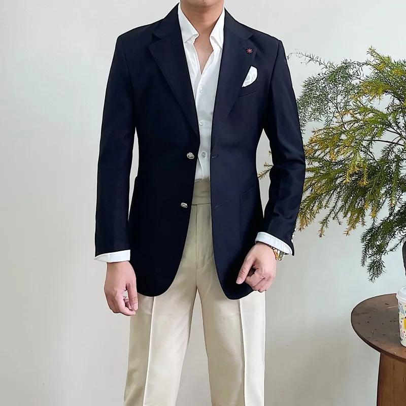 Blazer croisé pour homme à revers pointus et boutons dorés, coupe ajustée, résistant aux plis, pour