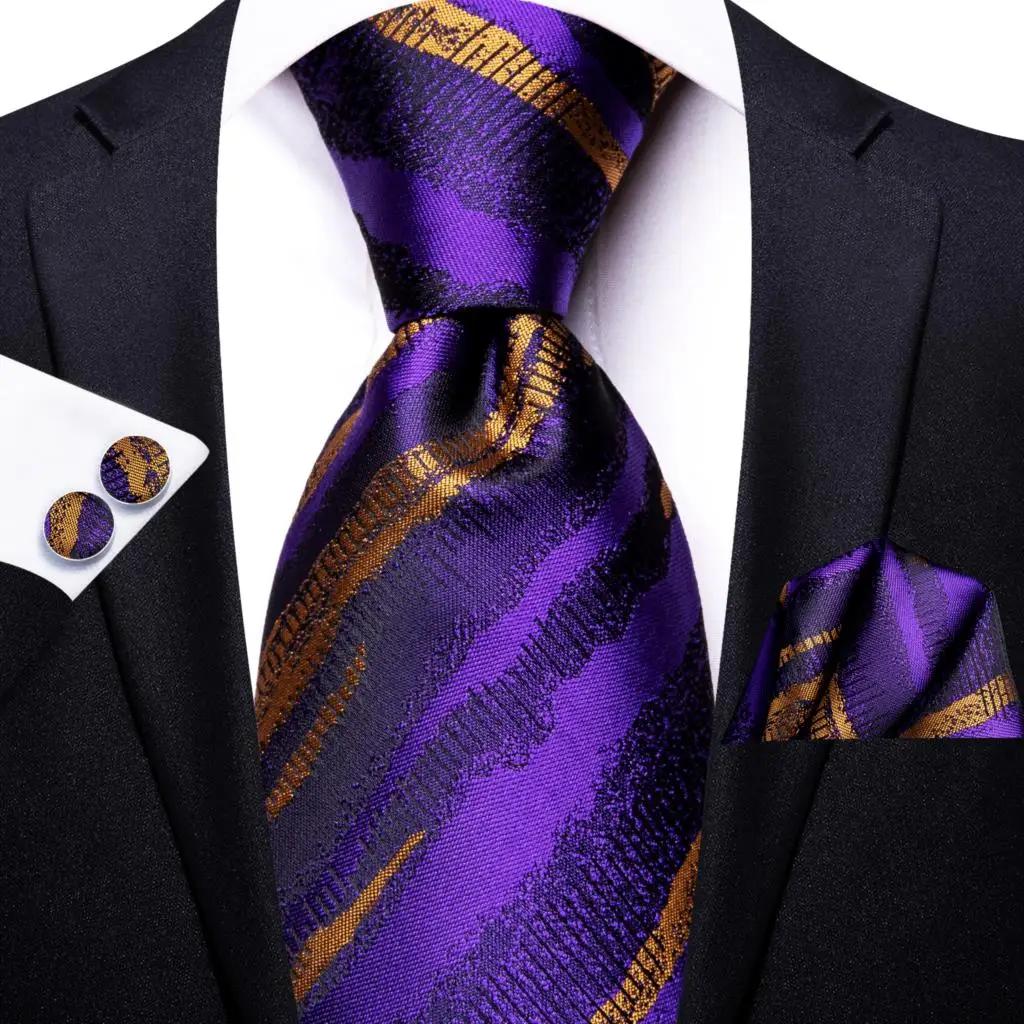 Cravate de mariage rayée bleu marine pour homme