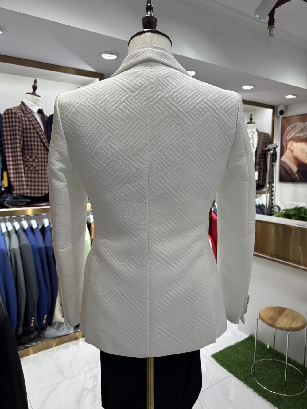 Ensemble de smoking chic et moderne 3 pièces pour homme