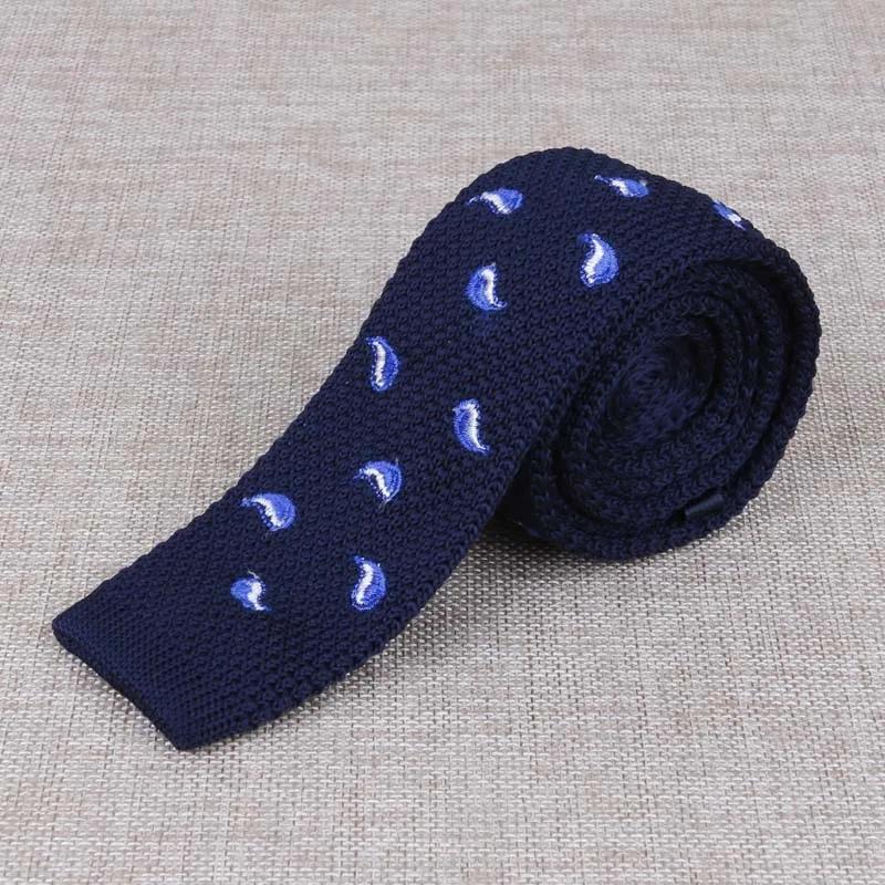 Costumes pour hommes cravate en tricot
