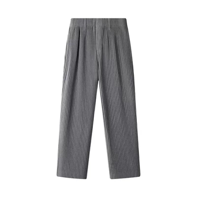 Miyake costume plissé
