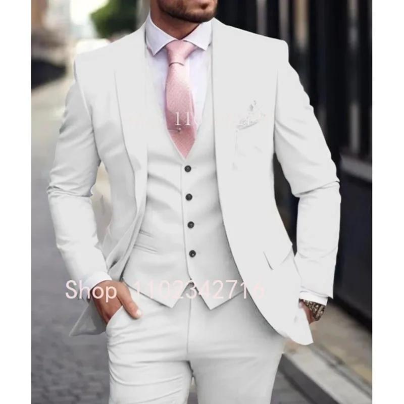 Costume de luxe rose pour hommes