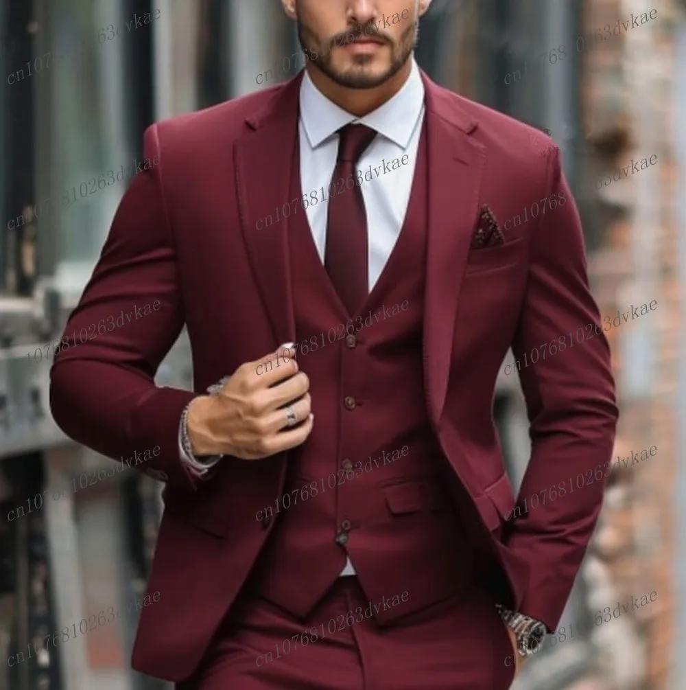 Smokings de couleur bordeaux pour hommes