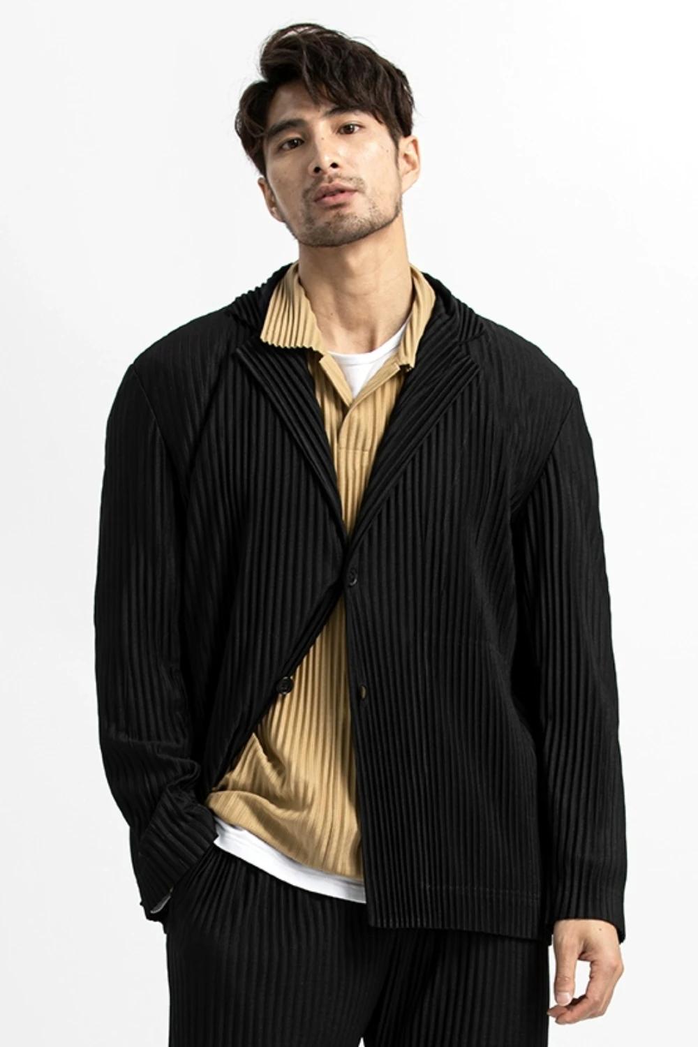 Blazer plissé Ata Yake pour hommes