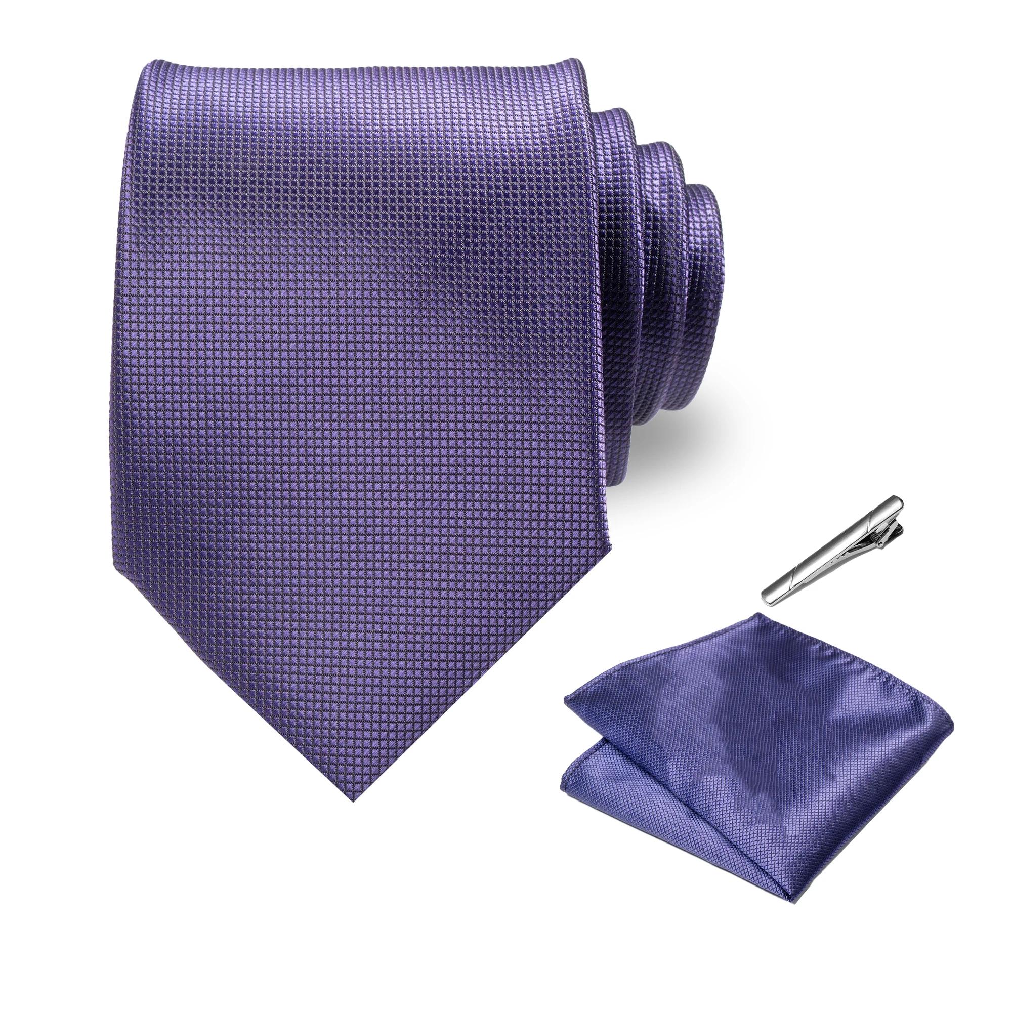 Cravate en soie pour homme